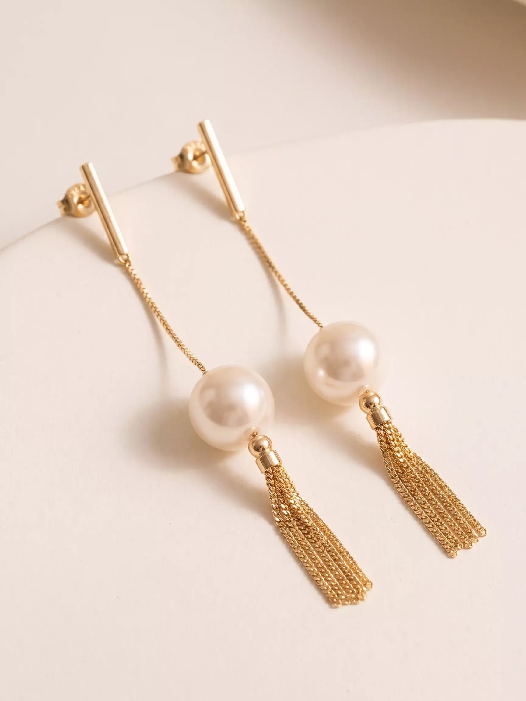 Bar post earrings with Venetian chain and pearl fringe, pair, close-up view