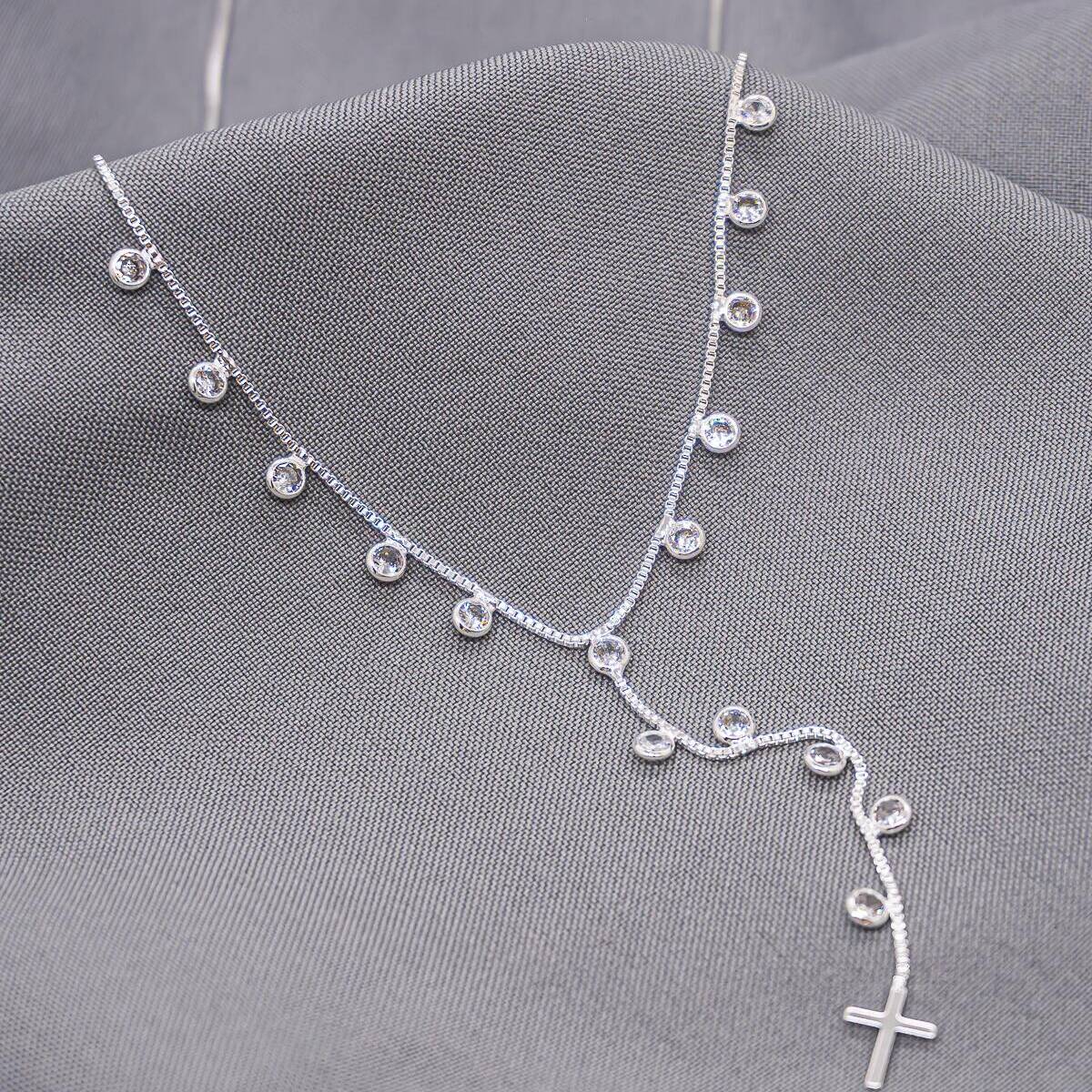 Silver Venetian-link necklace, small clear dangling stones, Y-drop chain and smooth cross
